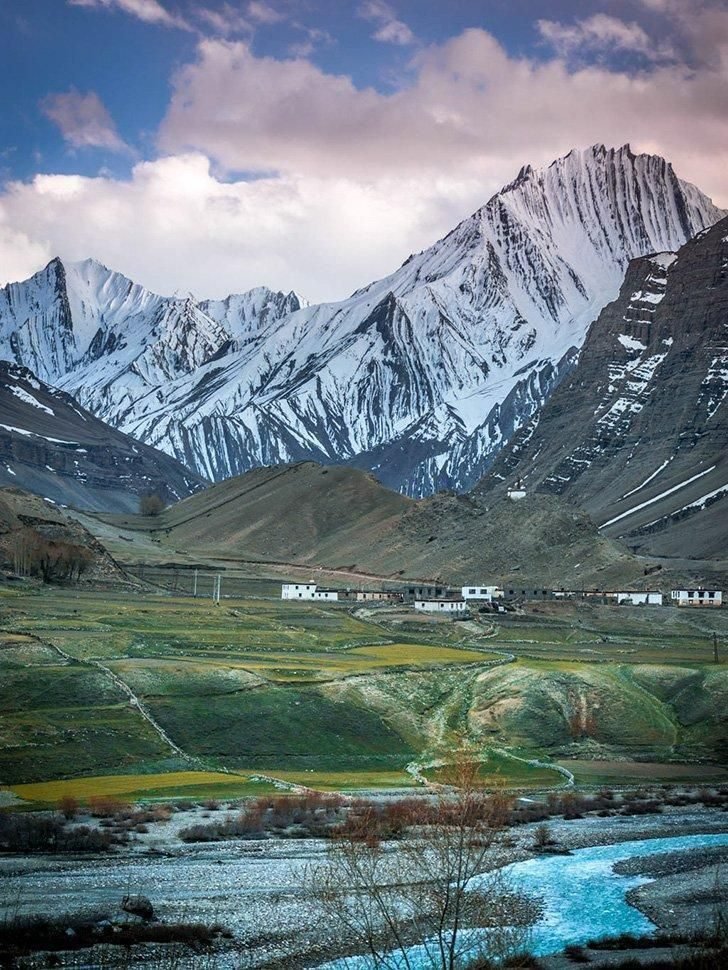 Mountain valley view in Gilgit-Baltistan