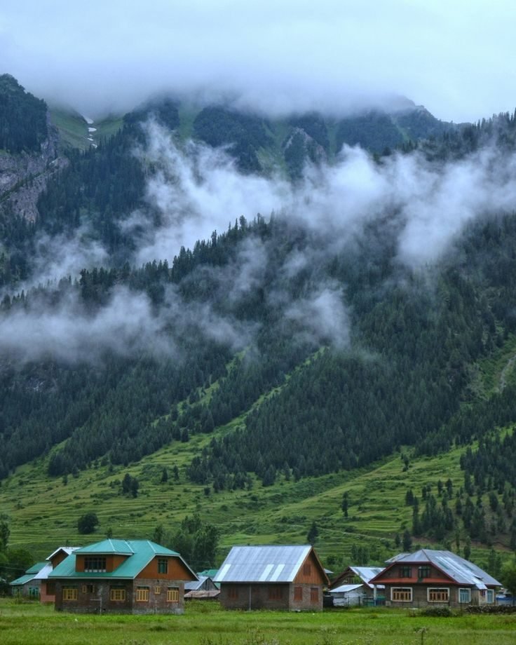 Mountain scenery near Khaplu